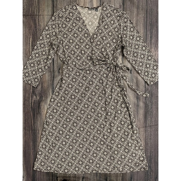 Apt 9 Brown Beige 3/4 Sleeve Wrap Dress XL - Picture 4 of 8